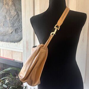 Palizzio Beige shoulder bag